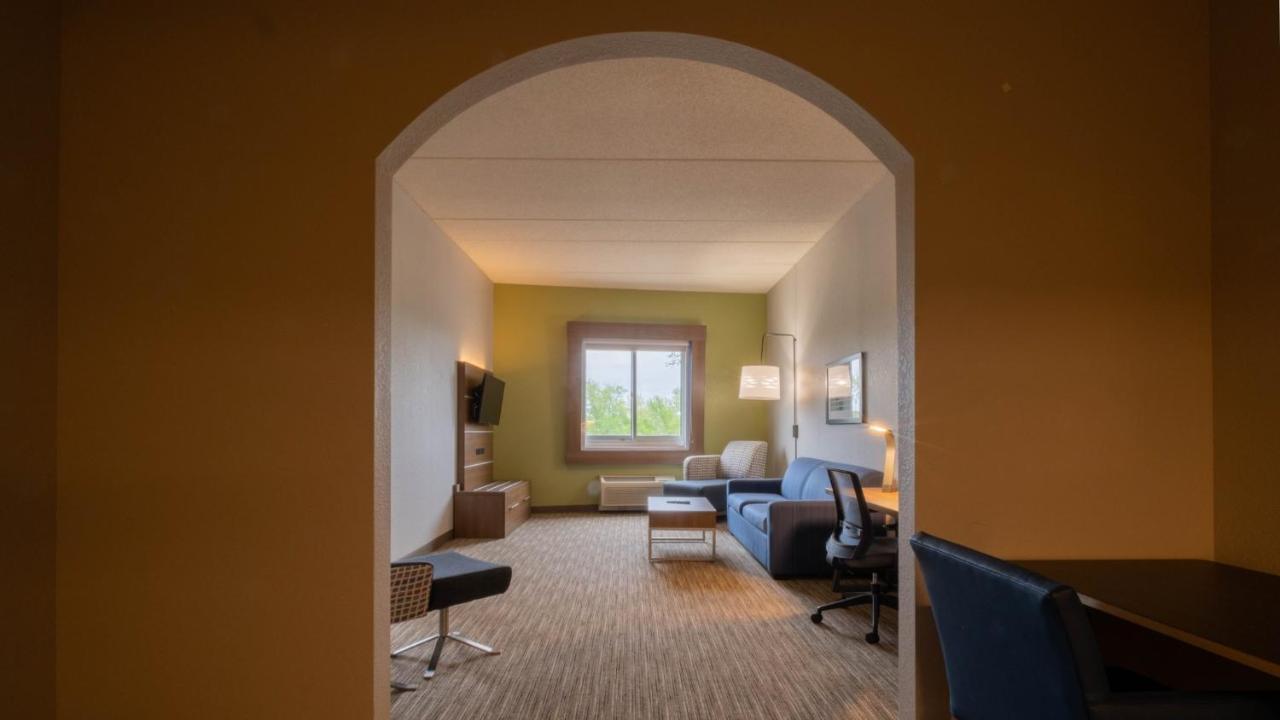 Holiday Inn Express Hotel & Suites Mankato East By Ihg Exterior photo