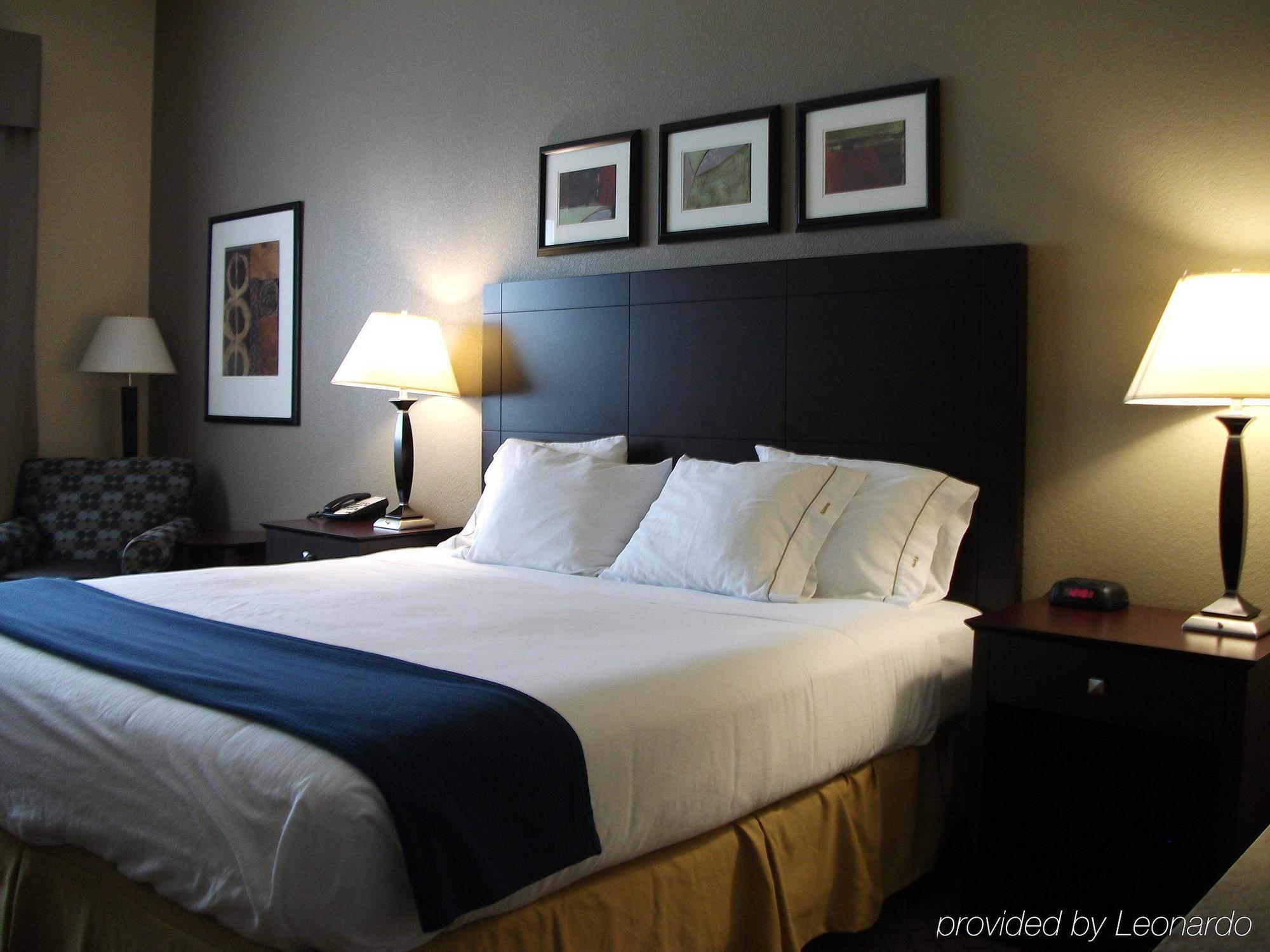 Holiday Inn Express Hotel & Suites Mankato East By Ihg Exterior photo