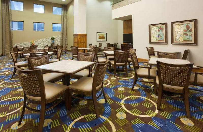 Holiday Inn Express Hotel & Suites Mankato East By Ihg Exterior photo