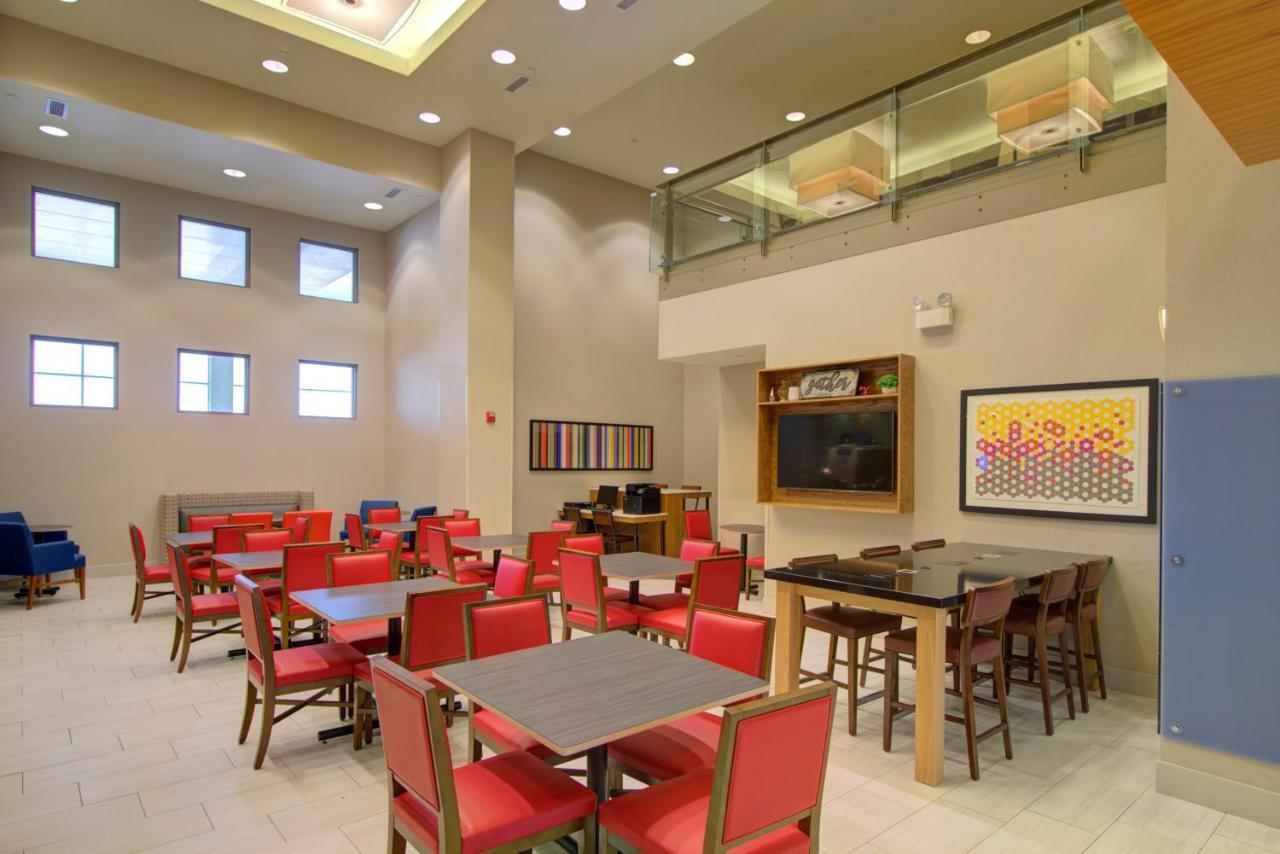 Holiday Inn Express Hotel & Suites Mankato East By Ihg Exterior photo